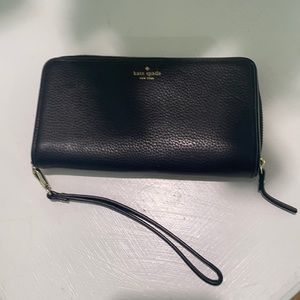 Kate spade back leather wristlet wallet